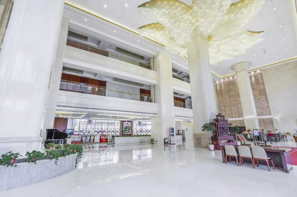 Shengshi Baiyun Hotel