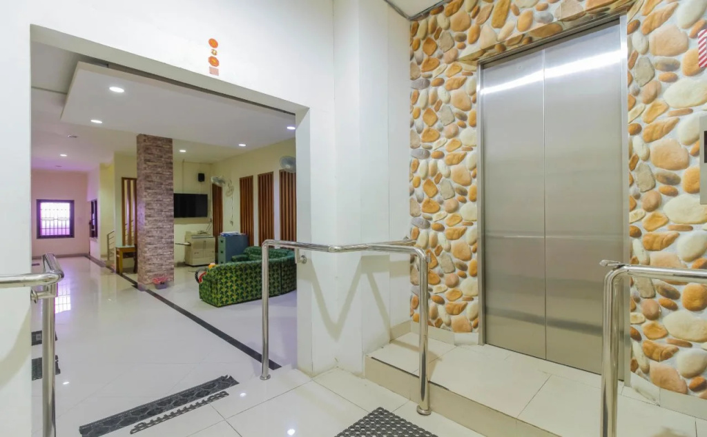 Hotel Wongso by RedDoorz - фото 11