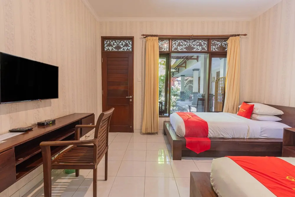 Deluxe Double room with balcony (twin beds)