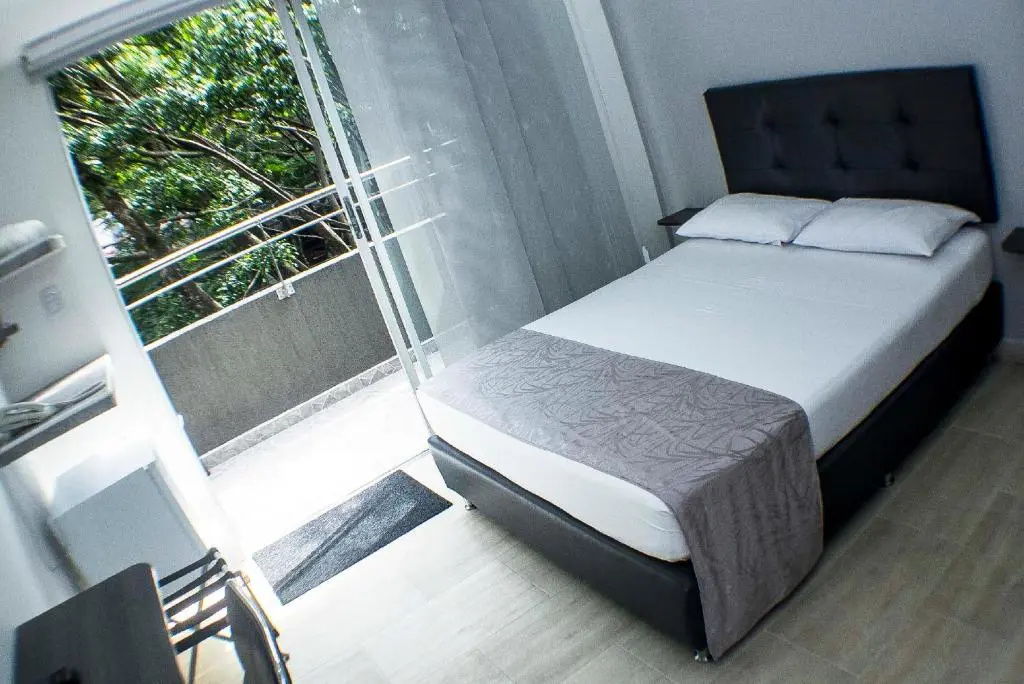 Superior Double room with balcony (full double bed)