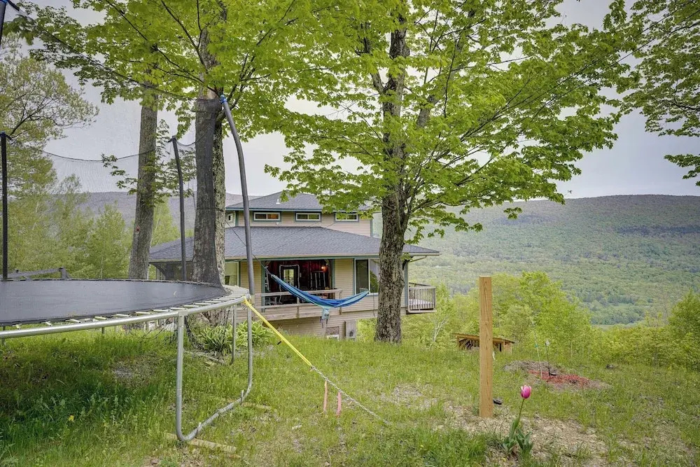 Enchanting Dorset Mountain Home w/ Stunning Views!