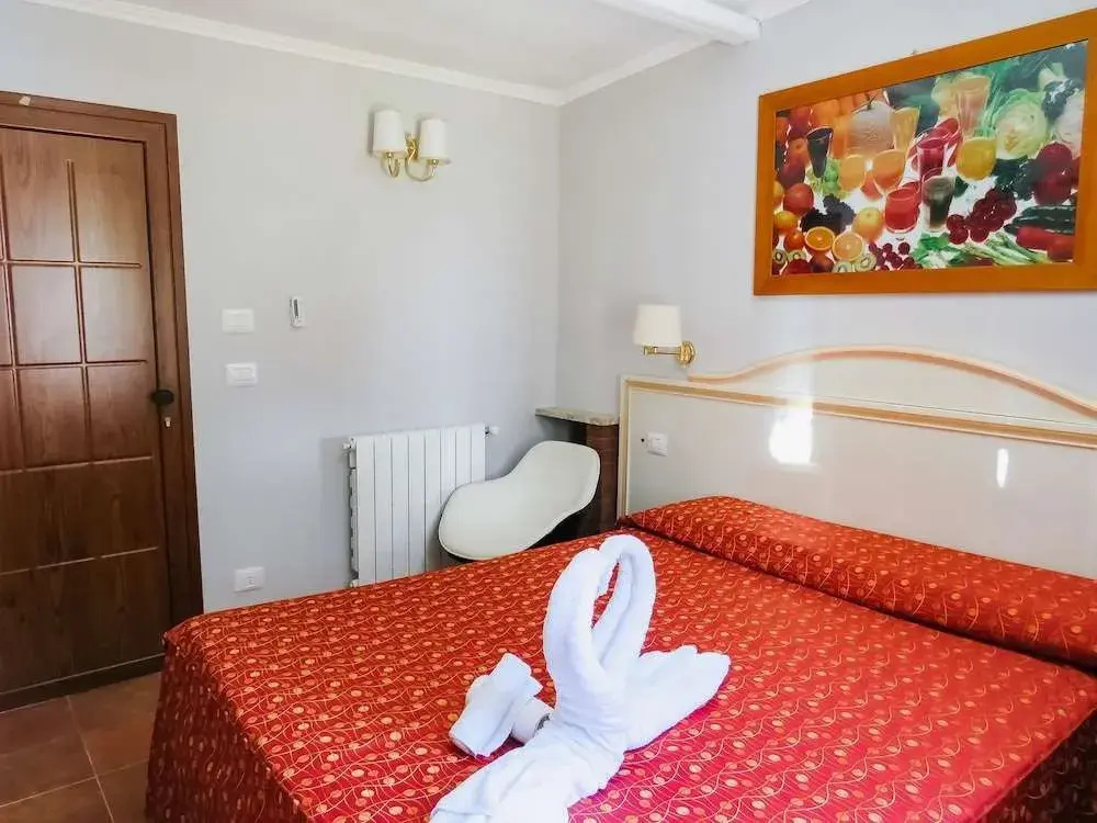 Hotel photo 12