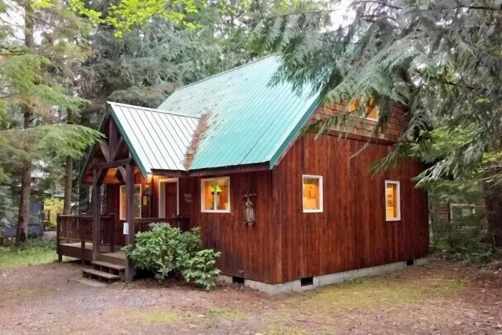 Mt. Baker Lodging Cabin 32 (Sleeps 7)