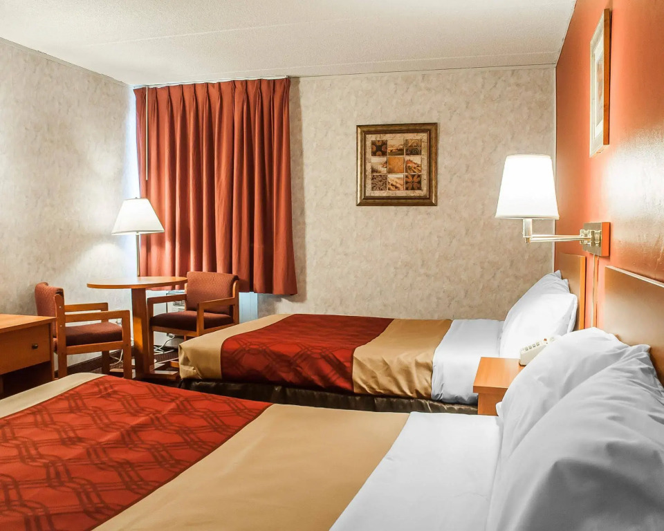 Adirondack Efficiencies — фото 4