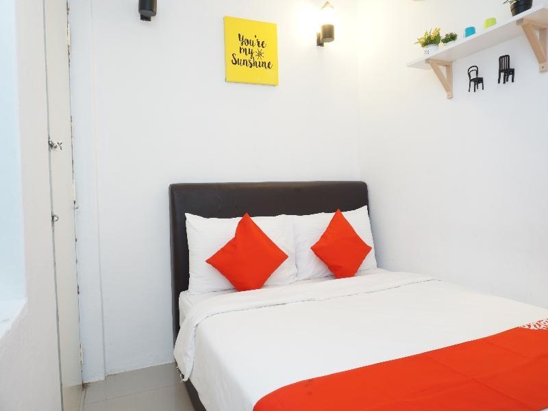 OYO 90121 Summer House Bed & Cafe