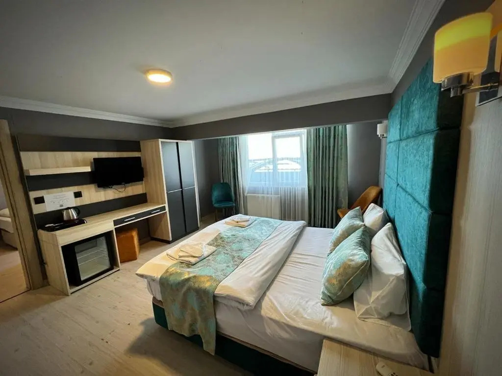Standard Double room with sea view (full double bed)