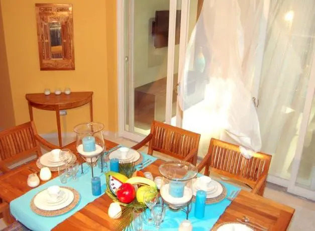 Strand Luxurious Condominiums — фото 6