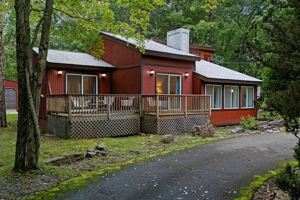 Trail House by Avantstay Walk to Creek + Deck
