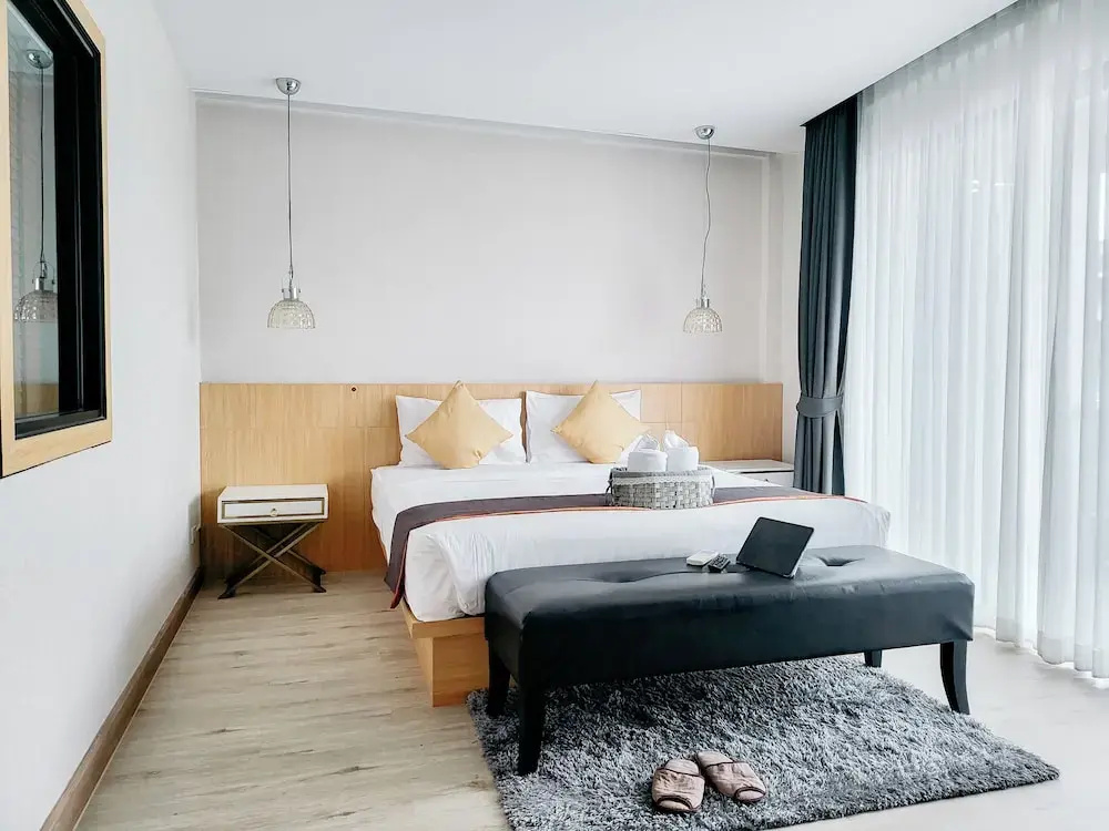 Deluxe room with balcony and with sea view