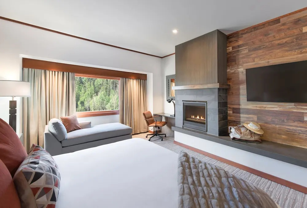 Standard Quadruple room with river view