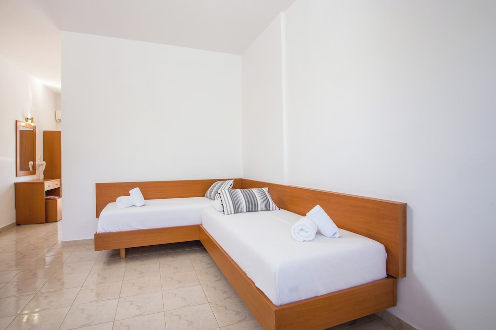 Standard Quadruple room with balcony