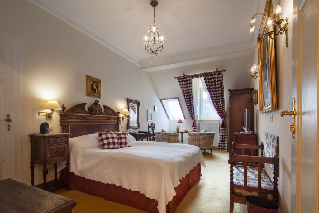 Hotel "Belle Epoque" by null