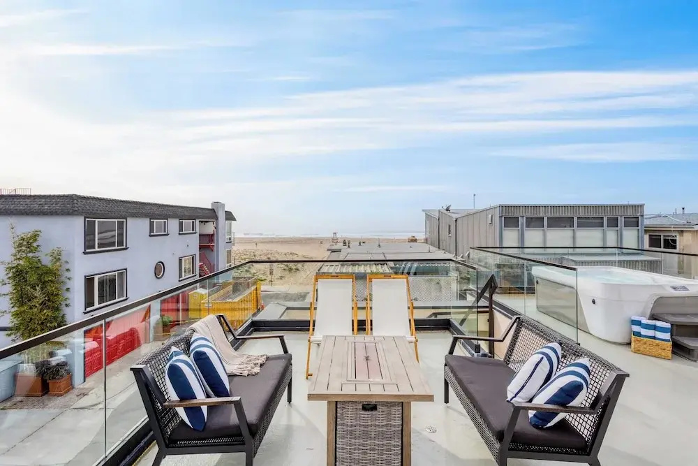 Velvet Sand Buyout by Avantstay Steps to Newport Beach Sleeps 22