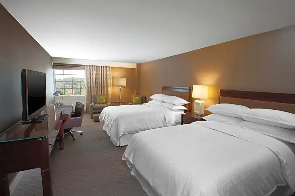 Sheraton Pittsburgh Airport Hotel - Chambres