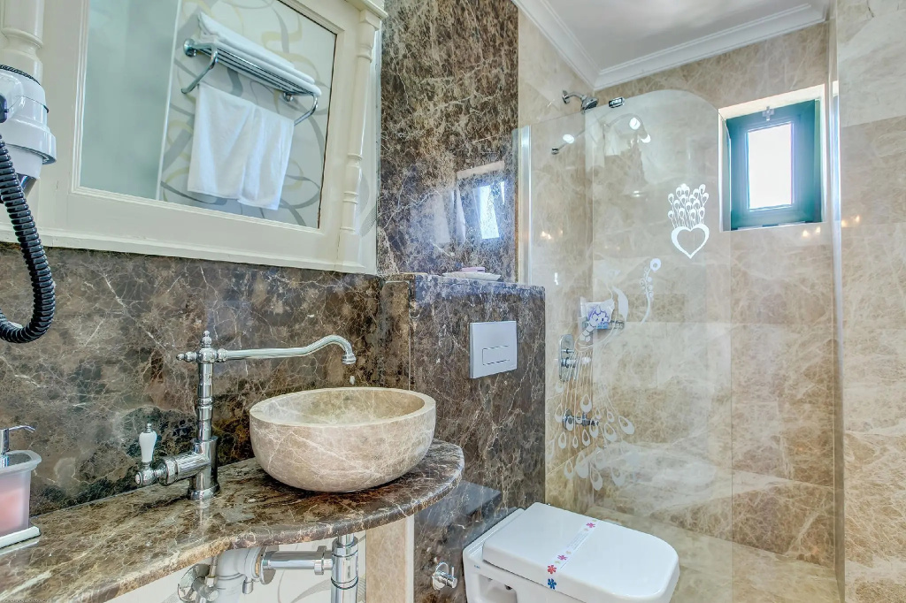 Standard Double Basement room (full double bed)