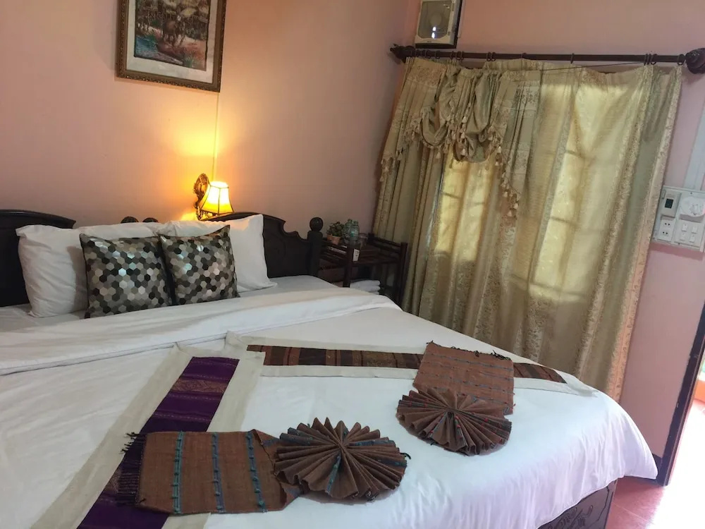 Standard Double room with balcony (full double bed)