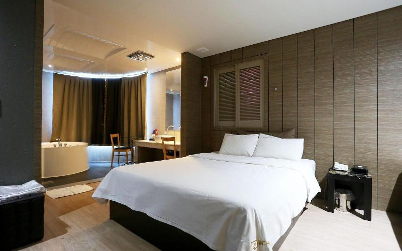 Hotel photo 30