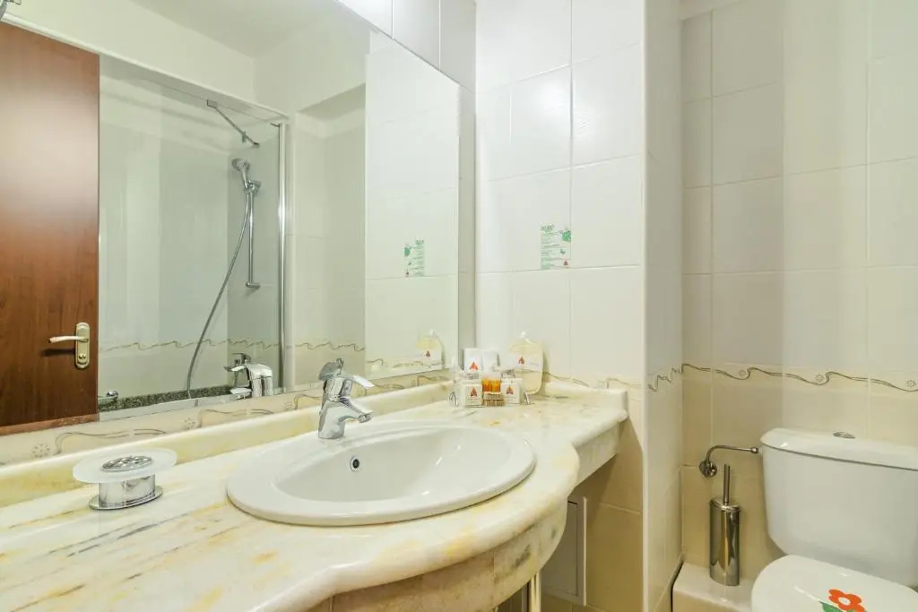 Hotel Saturn - Chambres