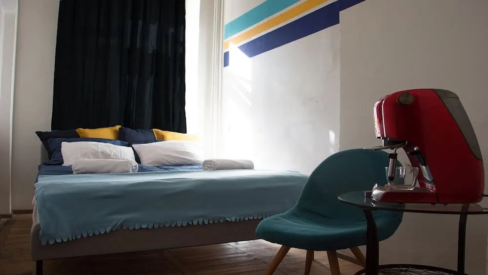 Comfort room