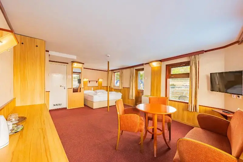 Fortuna Boat Hotel - Chambres