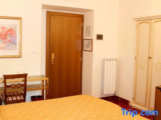 Classic Single room