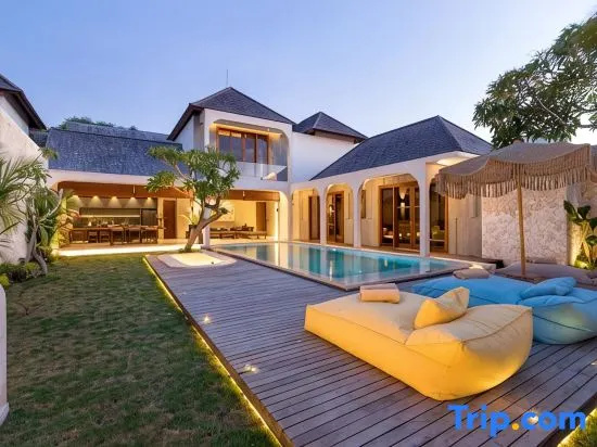 Villa Indira: 3BR Villa In Umalas, Canggu - A Luxury Private Villa By Balinest Villas