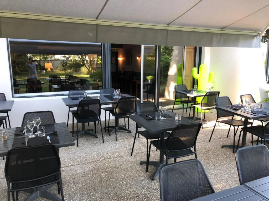 Hotel photo 11
