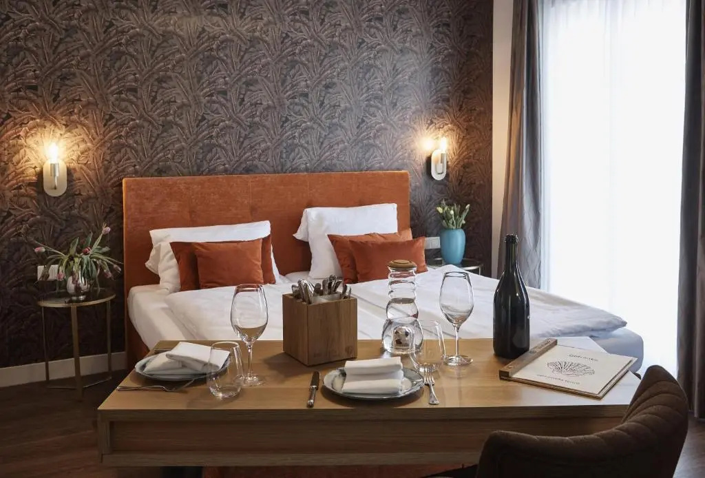 Standard Double room (full double bed)