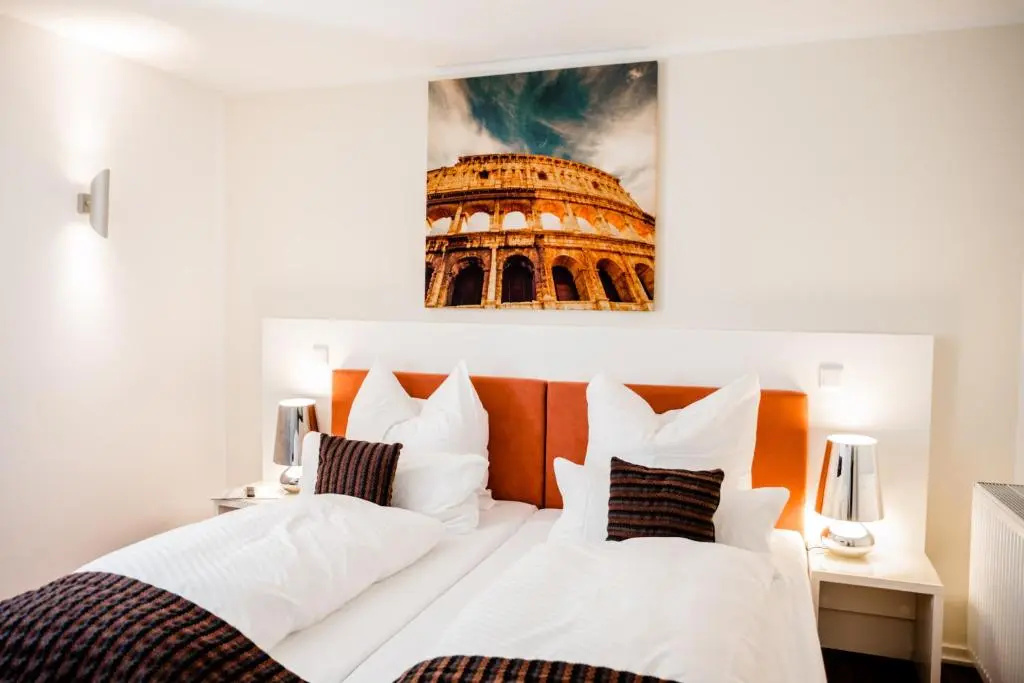 Economy room