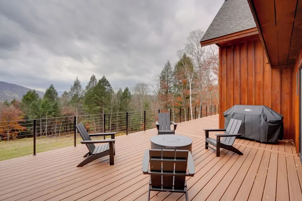 Brand New Luxury Ski Cabin - 2 Mi to Windham Mtn!