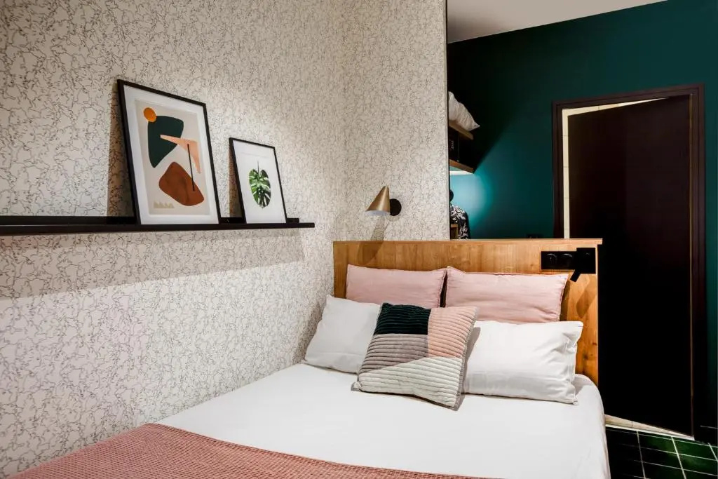 Standard Double room (full double bed)