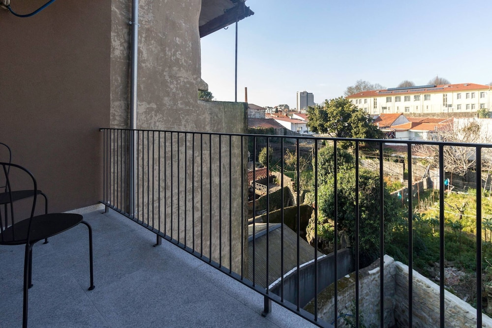 Guest H4u - Hero smo Balcony 3T