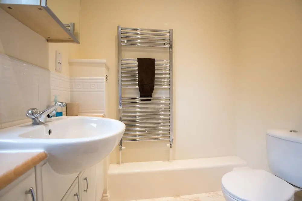 3 Bedrooms Cottage