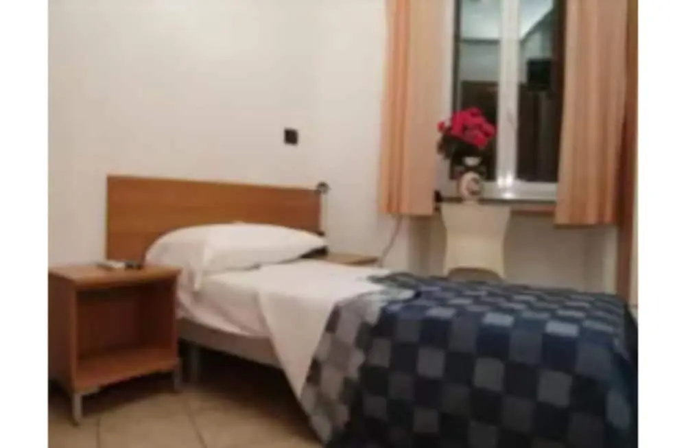 Economy Double room (full double bed)