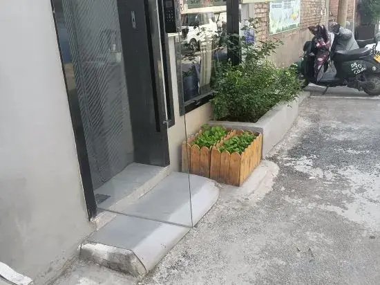 Luoyang Mountain Banyan Tree Courtyard (Lijingmen Cross Street Branch)