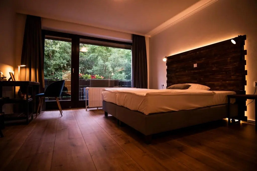Superior Double room (full double bed)
