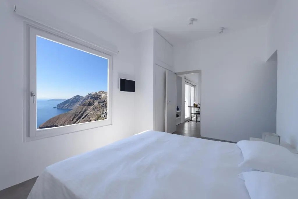2 Bedrooms Villa