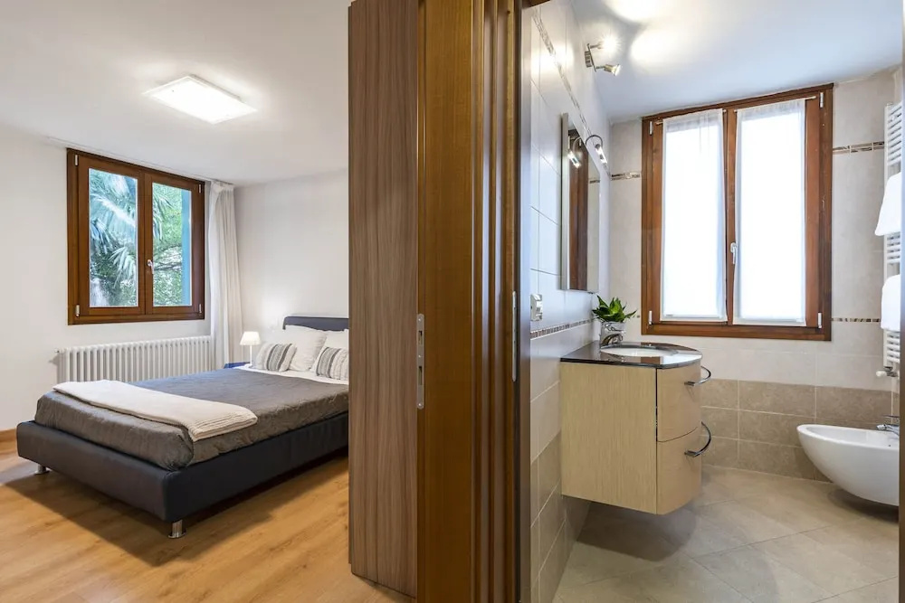Double Apartment (full double bed)