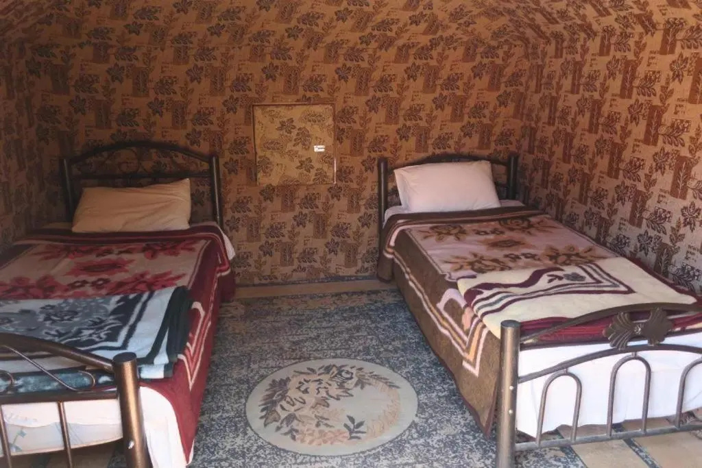 Economy Triple room