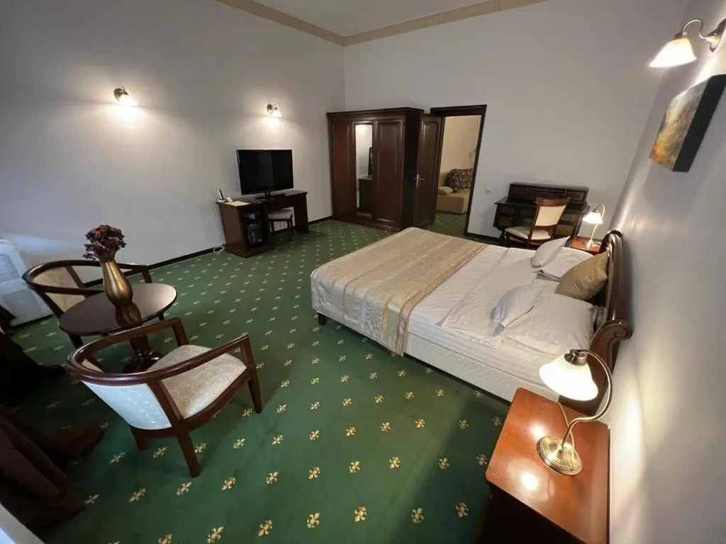 Standard Suite