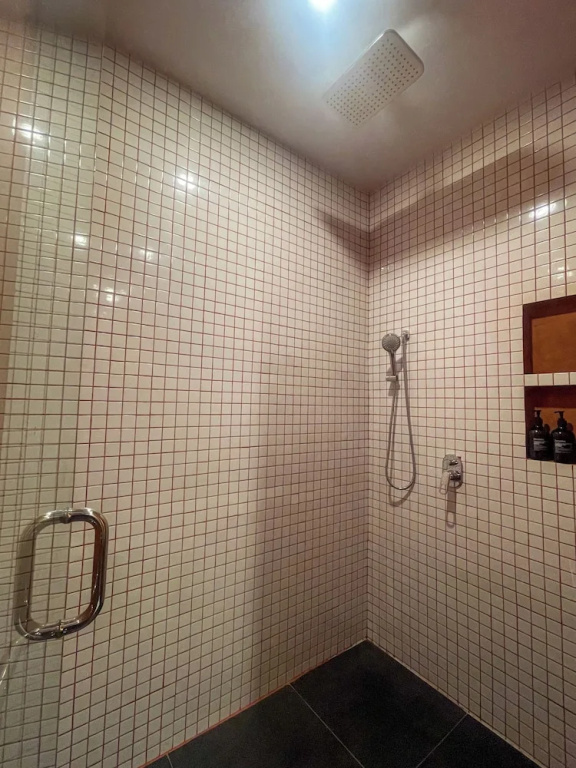 Premier Double room (full double bed)