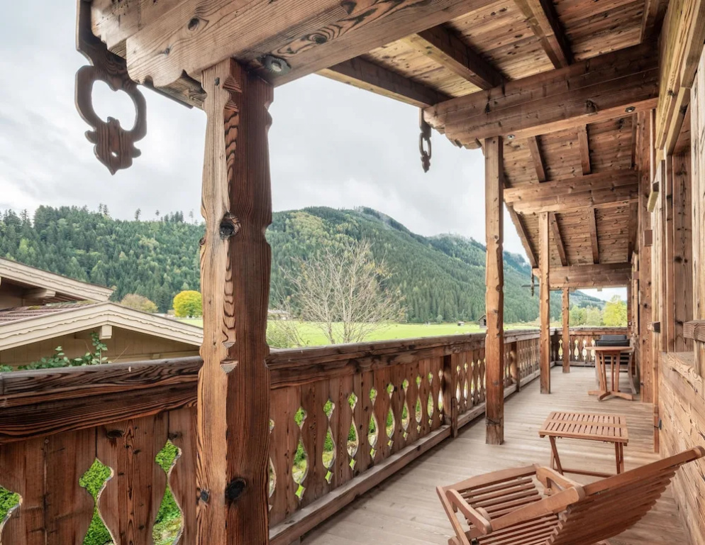 Balcony & Terrace