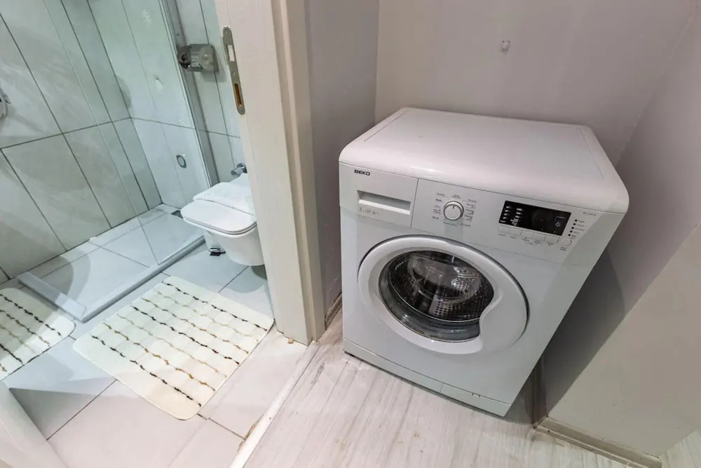 Central and Stylish Flat in the Heart of Kad k y