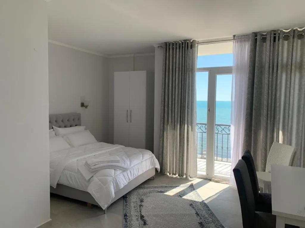 Standard Double room with balcony and with sea view (full double bed)