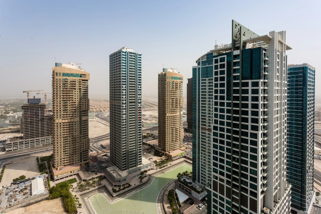 Lake views from 2 bedroom apartment in JLT - Général