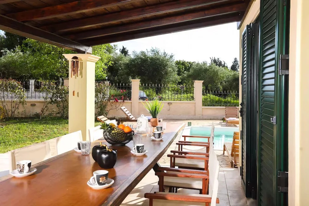Elite Villa Ena in Ano Korakiana