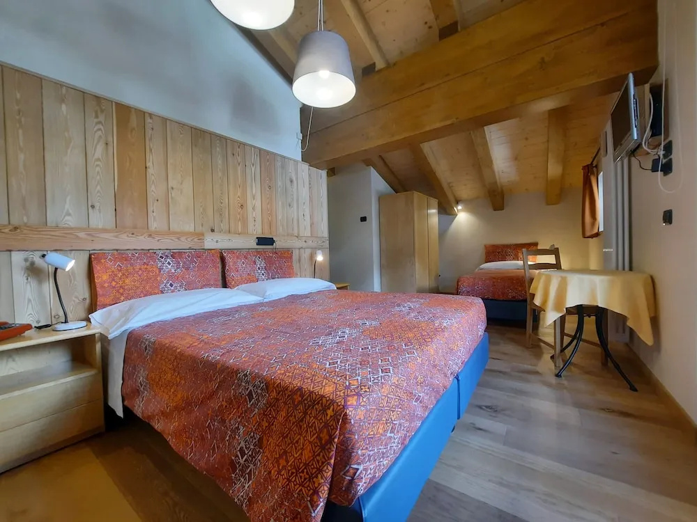 Superior Triple room with balcony