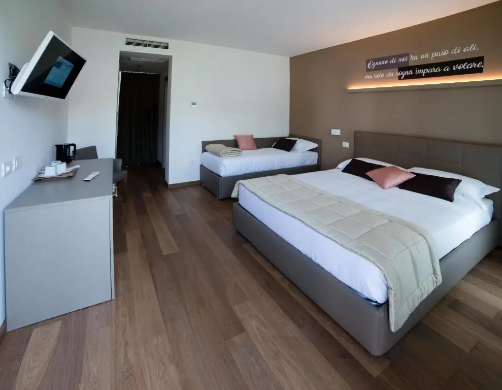 Standard Double room (twin beds)