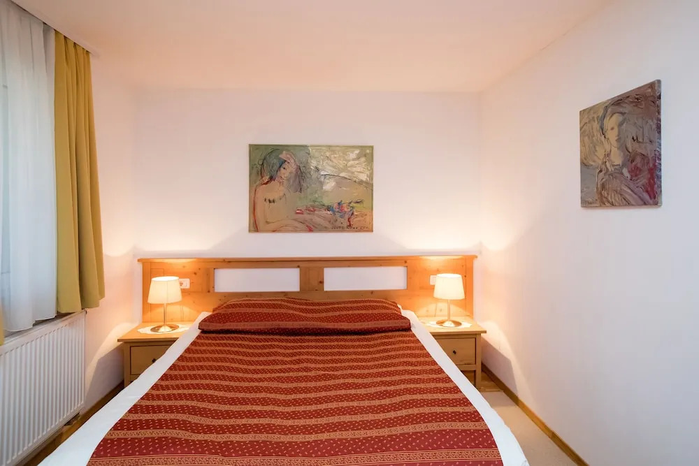 Art Hotel Kristal in restavracija pri Lovcu, BOHINJ, Bohinjsko Jezero by null