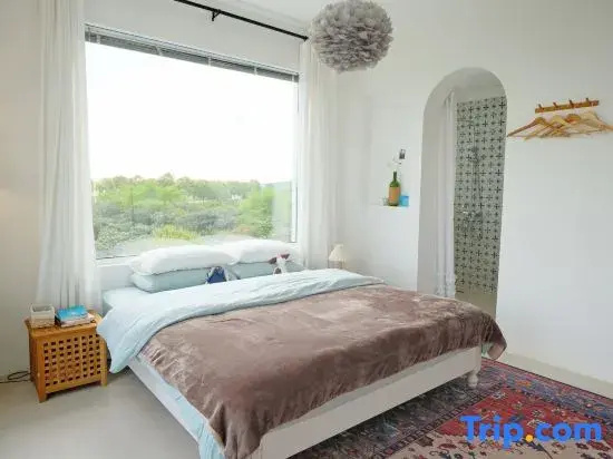 Standard room with sunset view